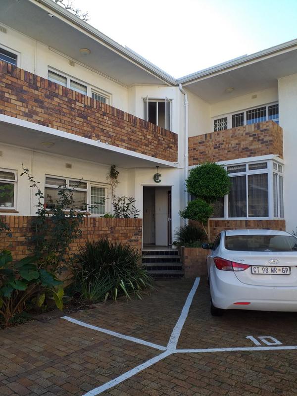 To Let 1 Bedroom Property for Rent in Newlands Western Cape
